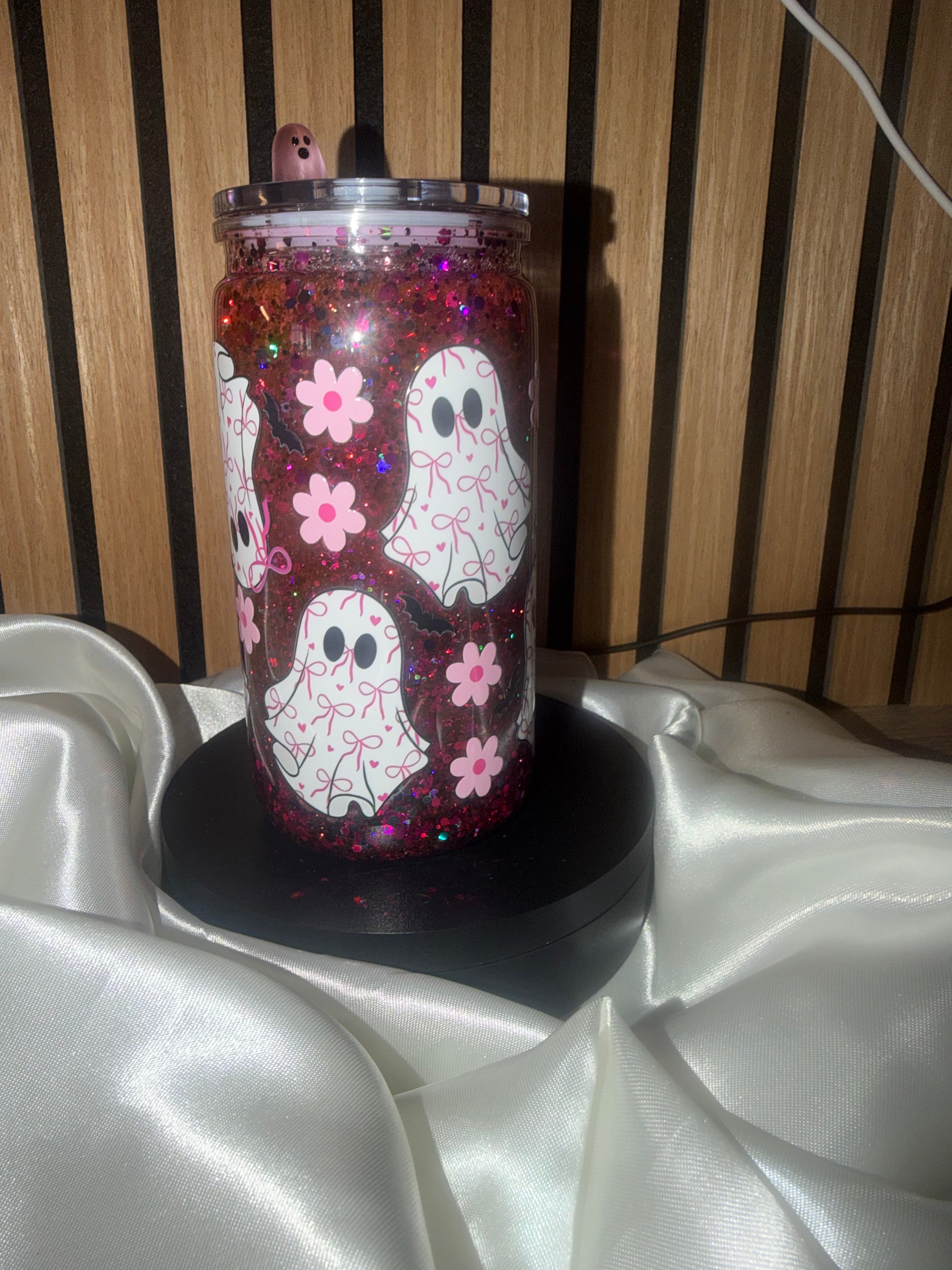👻 Gobelet Snowglobe « Effet Paillettes Lentes » – Fantômes Kawaii