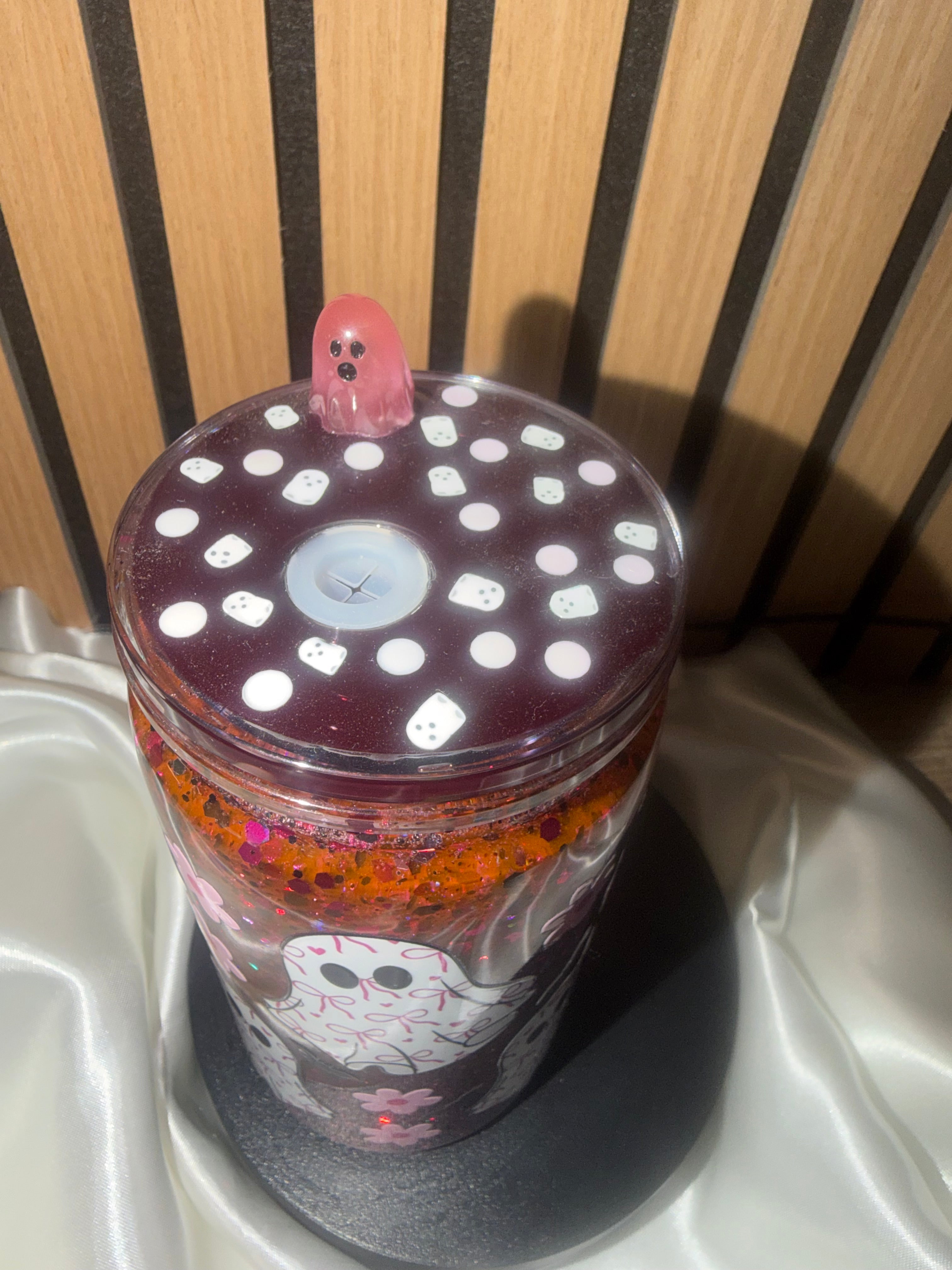 👻 Gobelet Snowglobe « Effet Paillettes Lentes » – Fantômes Kawaii