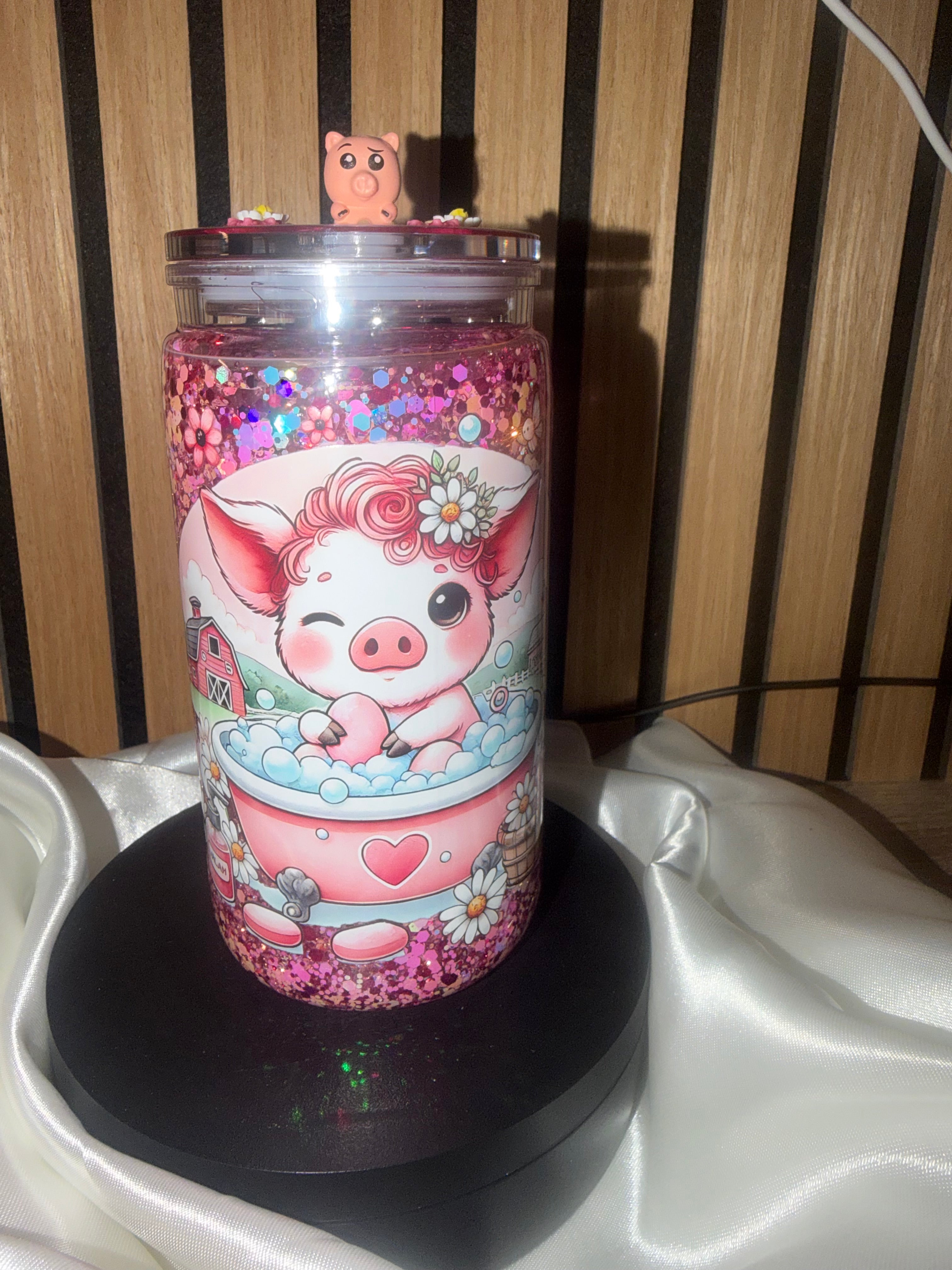🐷 Gobelet Snowglobe « Effet Paillettes Suspendues » – Petit Cochon