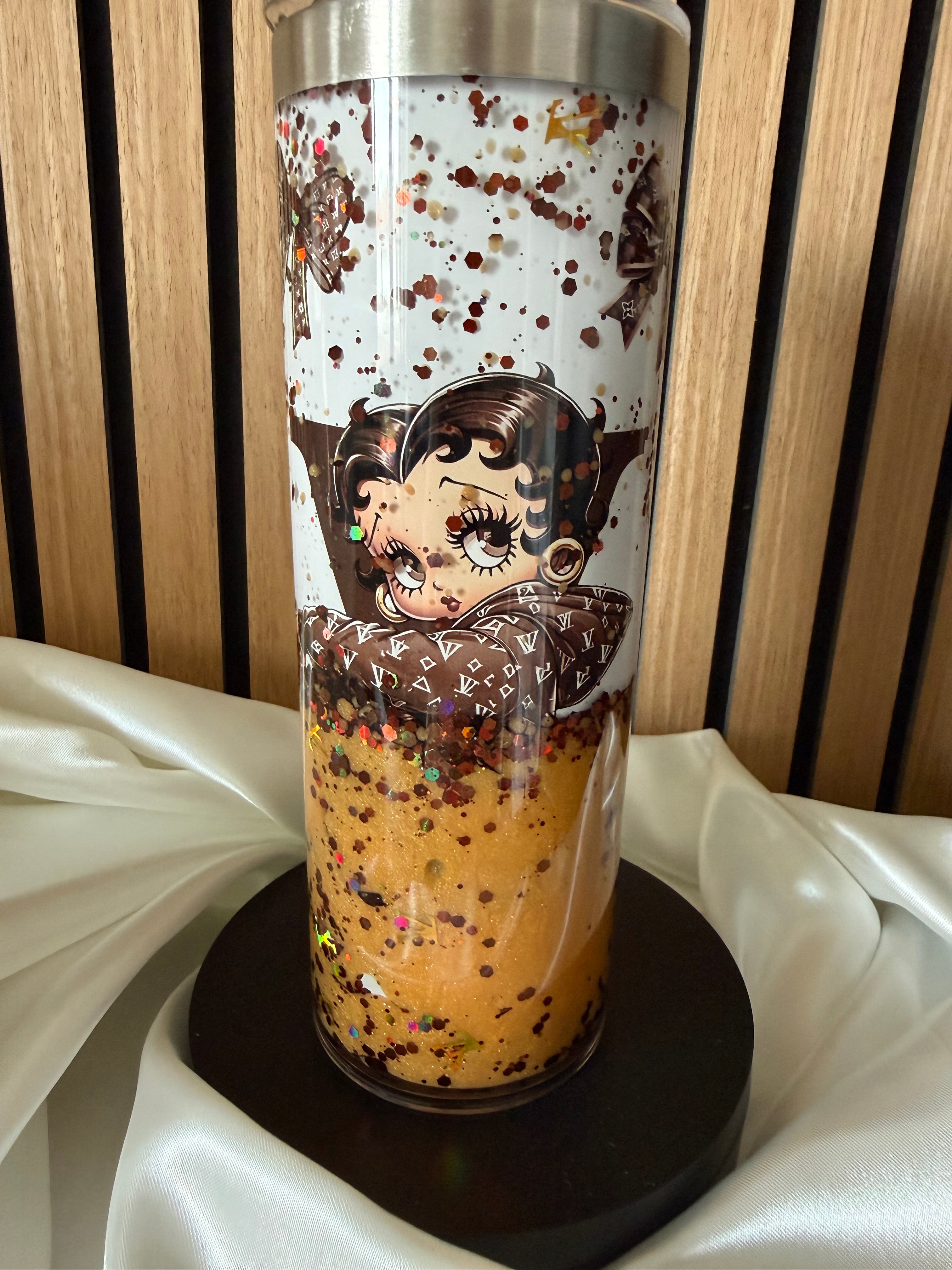 ✨ Tumbler Snowglobe Lavé Betty Boop – Isotherme 20 oz ✨